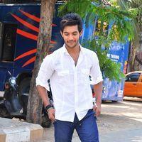 Aadi at Lovely Press Meet - Arrivals - Pictures | Picture 122210